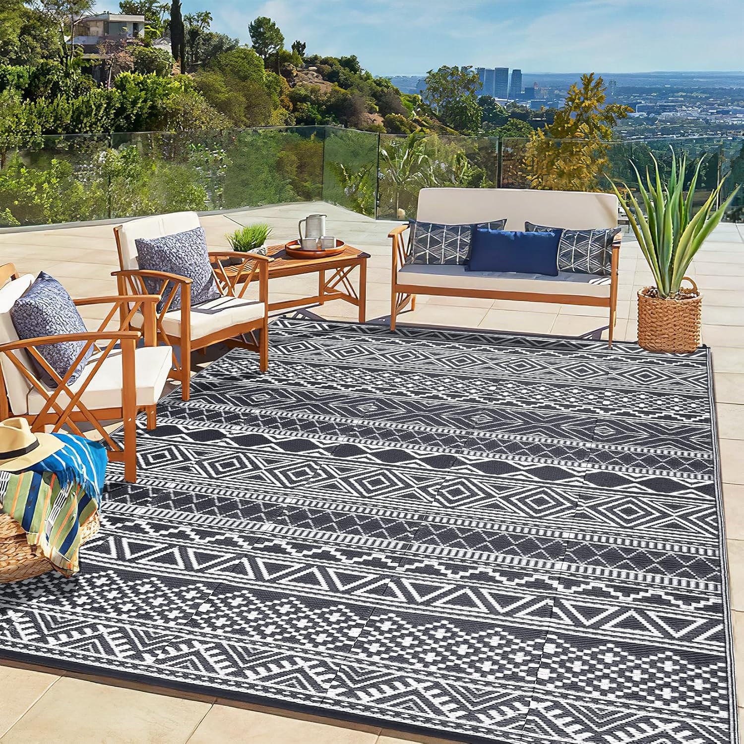 Twister.CK 5' x 8' Plastic Outdoor Rugs, Waterproof Bohemia Straw Rug Reversible Outside Carpet for Patio Deck Porch Backyard Camping Picnic Beach, Black & White