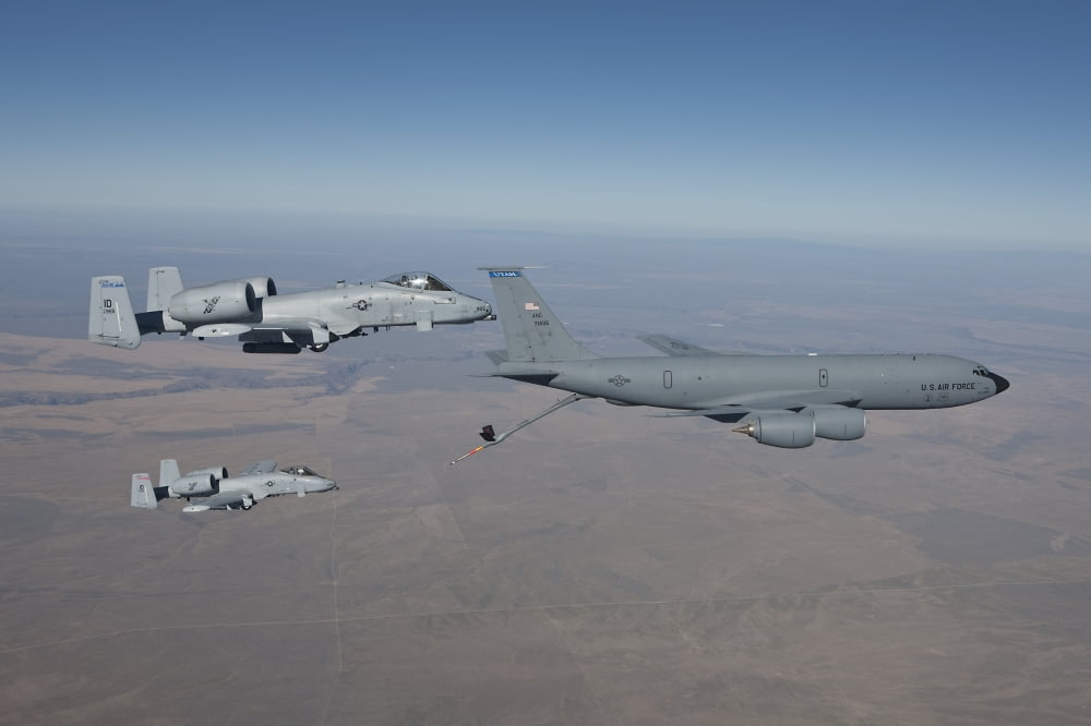 Two A-10C Thunderbolts prepare to refuel from a KC-135 Stratotanker Canvas Art - HIGH-G ProductionsStocktrek Images (18 x 12)