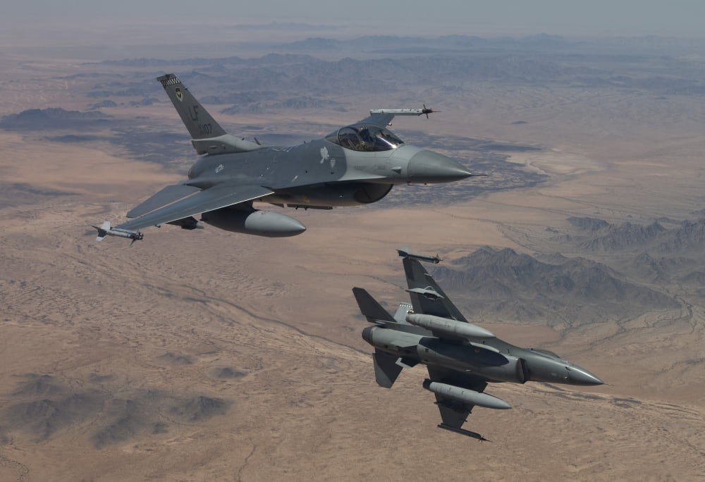 Two F-16s on a training mission over the Arizona desert Canvas Art - HIGH-G ProductionsStocktrek Images (35 x 24)