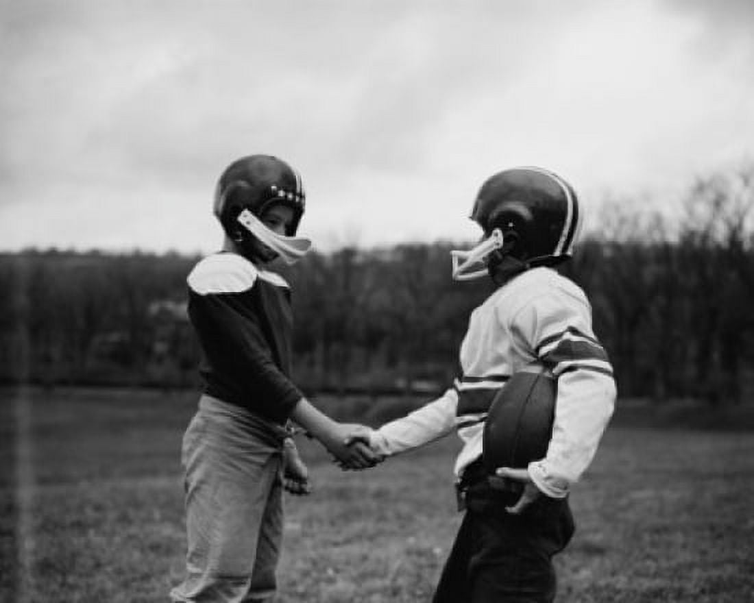 Two football players shaking hands Canvas Art - (18 x 24)