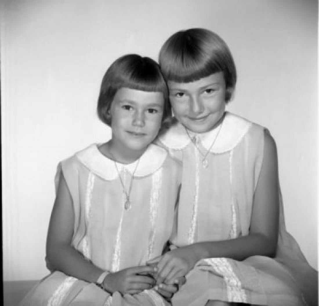 Two young sisters Canvas Art -  (18 x 24)