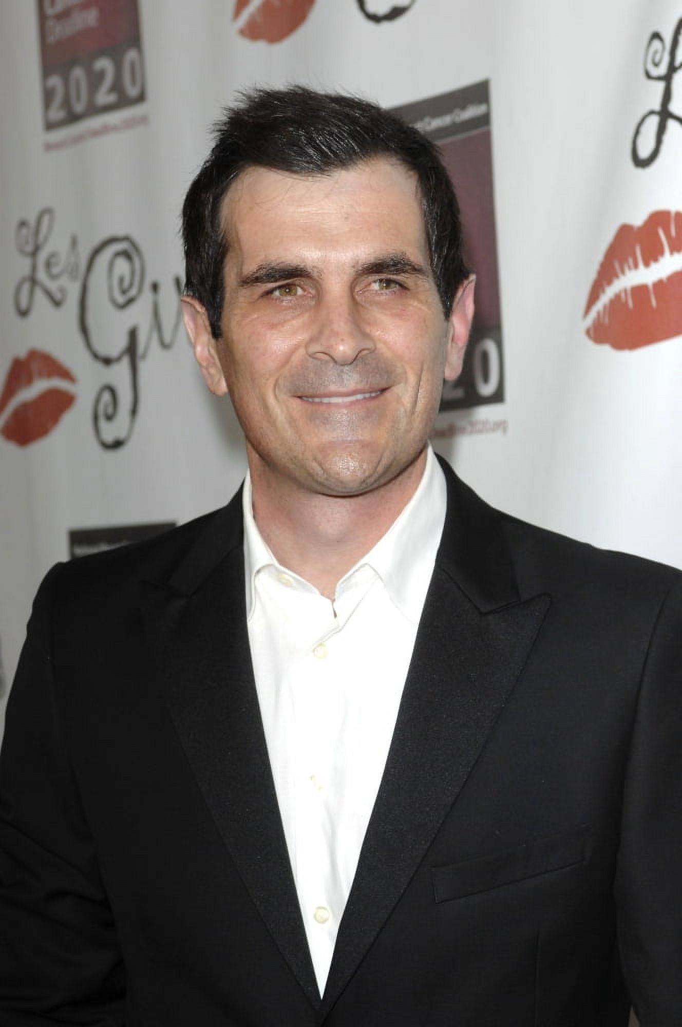 Ty Burrell At Arrivals For Les Girls Tawdry 10Th Annual Cabaret Canvas Art - (16 x 20)