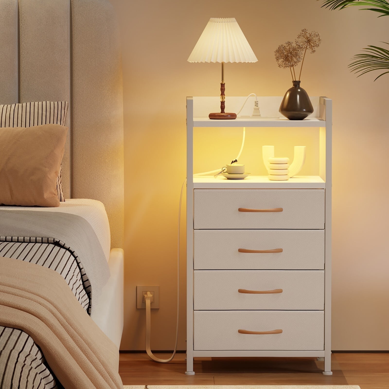 TYDIMOR Dresser Bedside Table with Charging Station, 4 Drawer Nightstand for Bedroom Furniture, White, Modern Style, Adults  (图1)