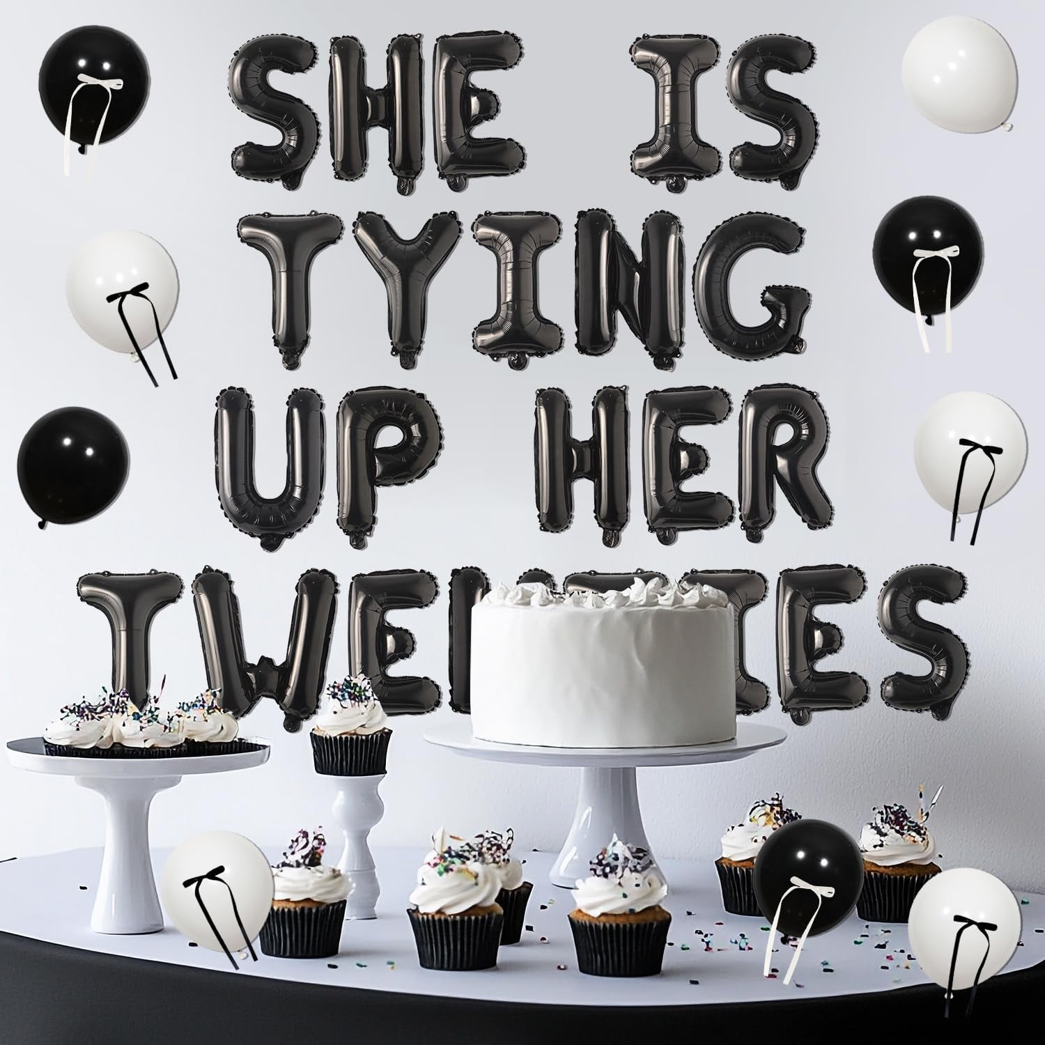 She's Tying Up Her Twenties Banner – Roségolden Glitzernd, Ca. 1,8–2,4 M, Für 30. Geburtstag