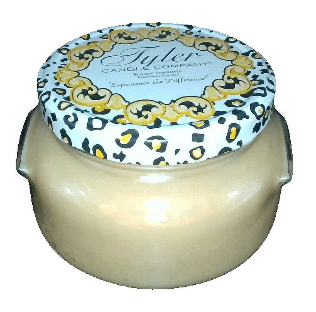 Tyler Candle Company - Cinnabuns - 22oz jar candle - with Tyler matches