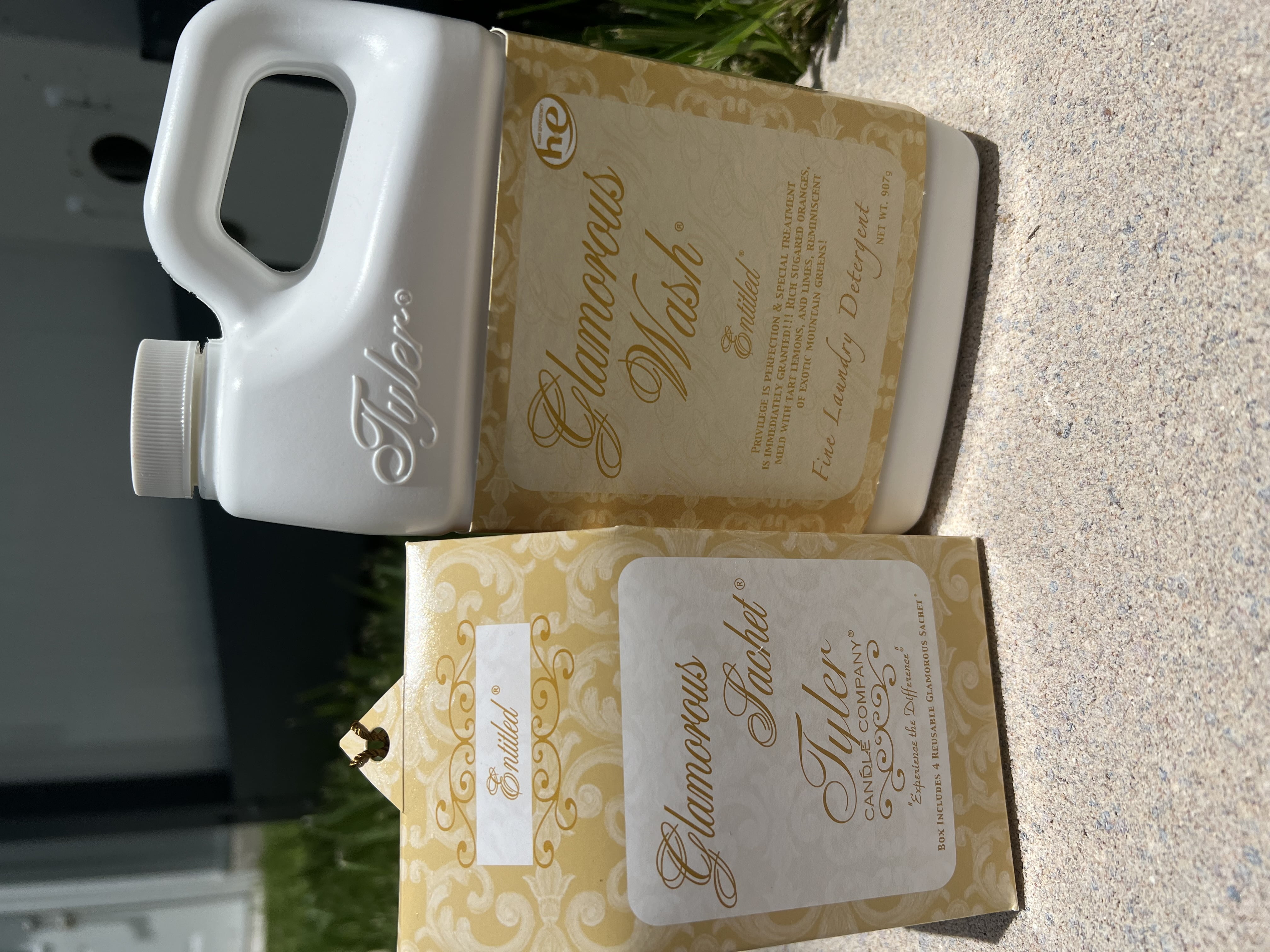 Tyler Candle Company, Entitled 32oz and Dryer Sachet set.