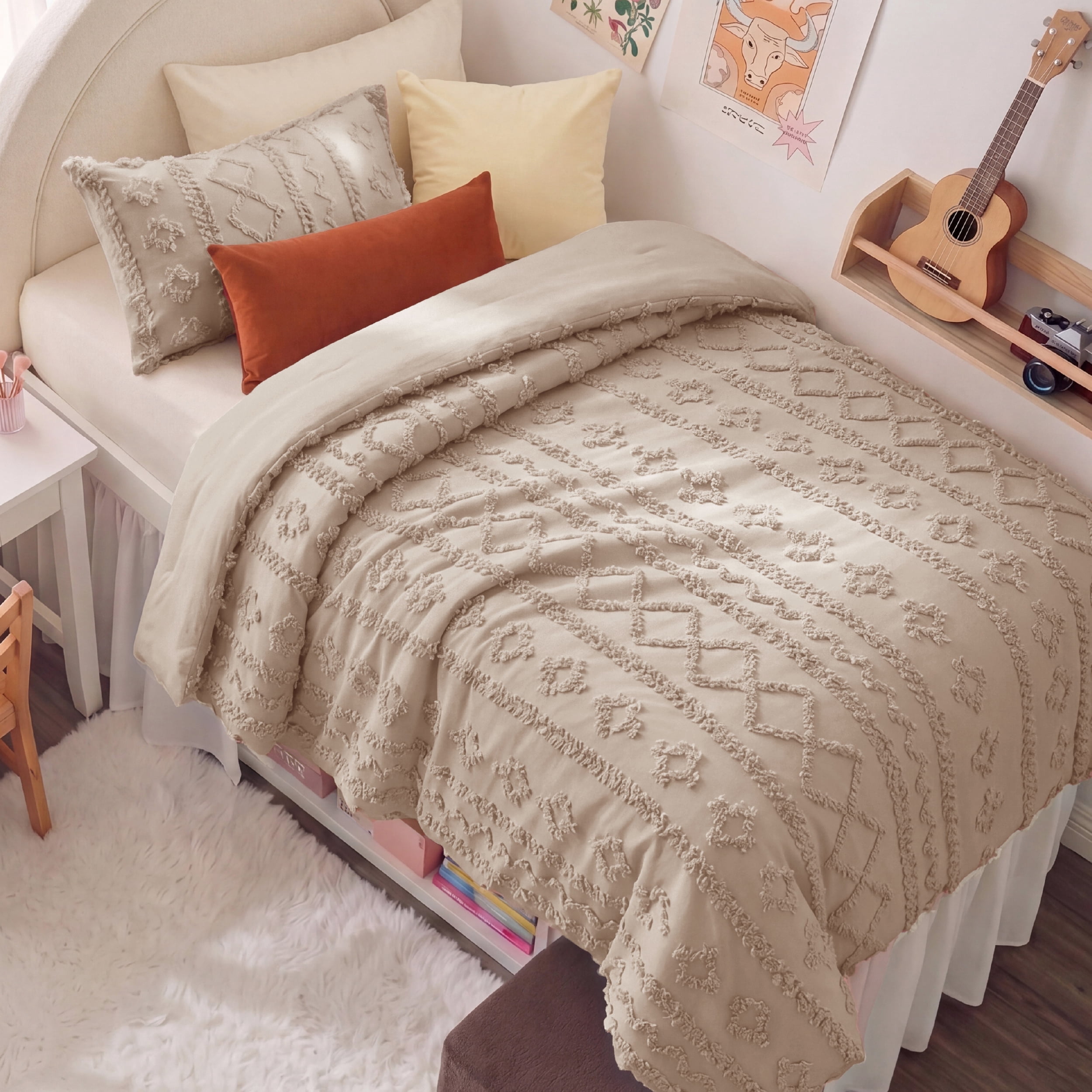 U Bedsure U by Bedsure Tufted Boho Comforter Set Twin, Doeskin Brown, 2 Pieces Farmhouse Shabby Chic Embroidery Bedding Set, Soft Jacquard Comforter for All Seasons