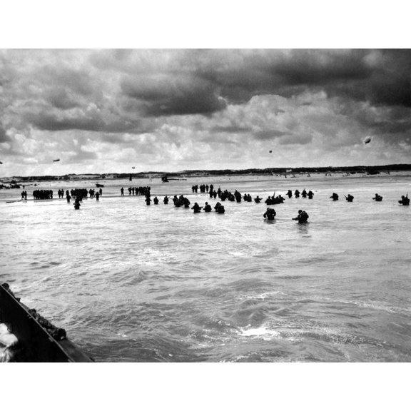 U.S. Troops Wading To Utah Beach During The D-Day Invasion Of Normandy On June 6-8 History (24 x 18)