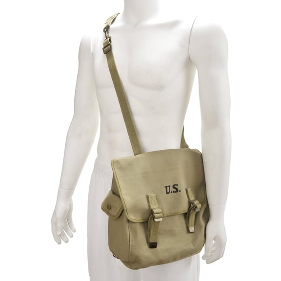 U.S. WW2 M1936 Musette Bag with Shoulder strap Lt OD marked JT&L 1943