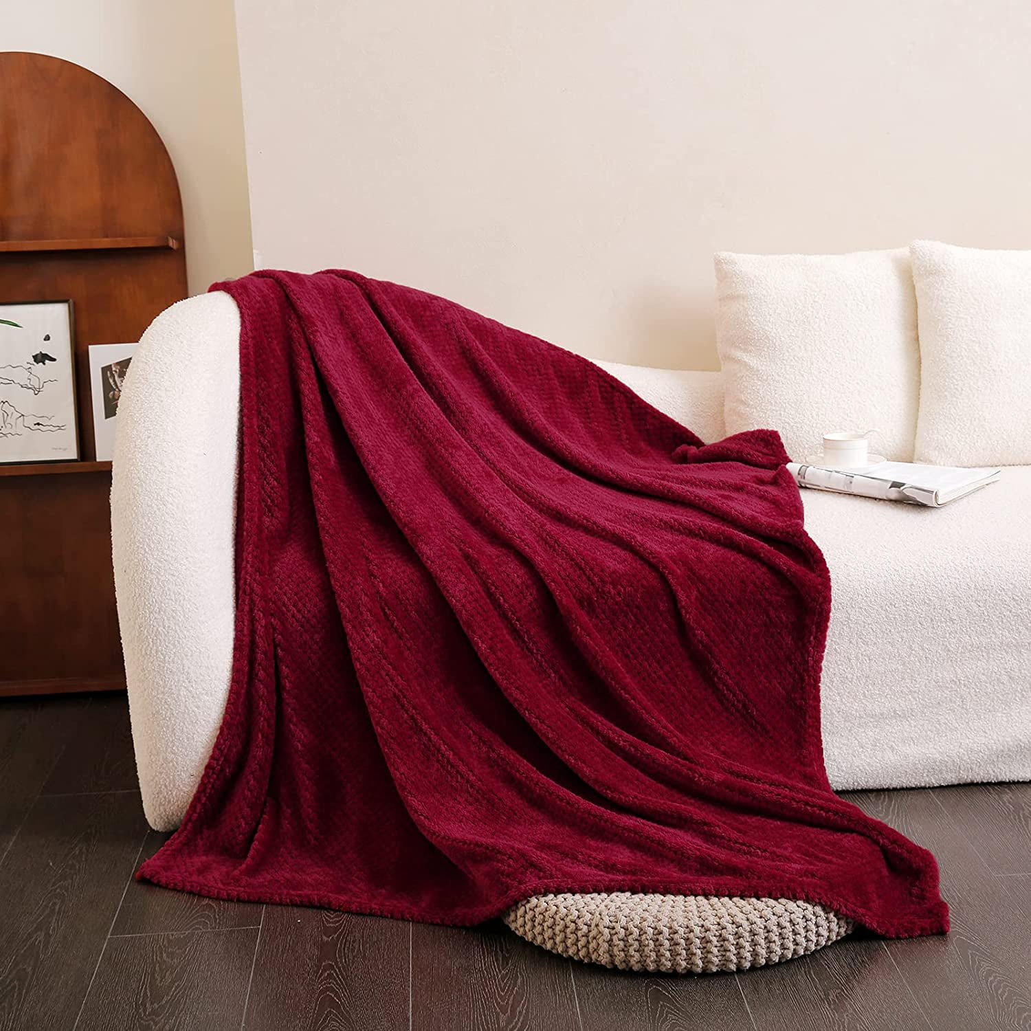 U UQUI Fuzzy Throw Blanket Wine Red Warm Soft Sofa Blanket 50