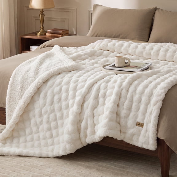 U by Bedsure Bubble Fleece Sherpa Throw blanket, Double Layer Jacquard Soft Plush Throw for Bed Couch, Warm Soft Cozy, Machine Washable 50x60,White