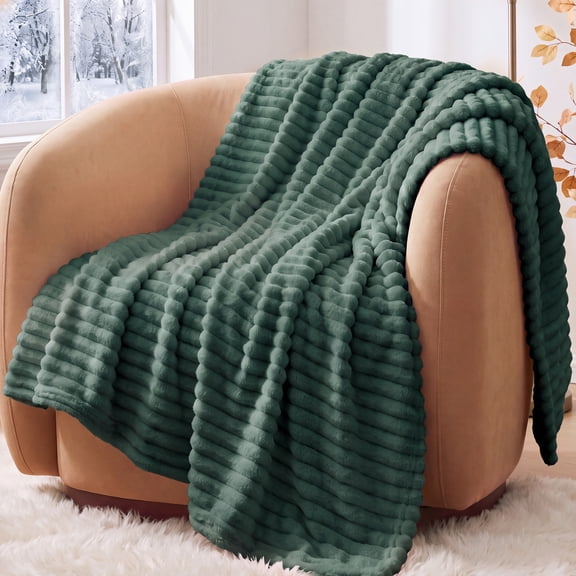 U by Bedsure Mallard Green Fleece Throw Blanket for Couch - Super Soft Cozy Blankets for Women, Girls, Bed & Travel, 50x60 inches
