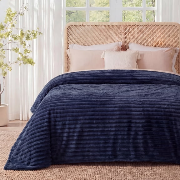 U by Bedsure Pageant Blue Fleece Throw Blanket for Couch - Super Soft Cozy Blankets for Women, Girls, 50x60 inches