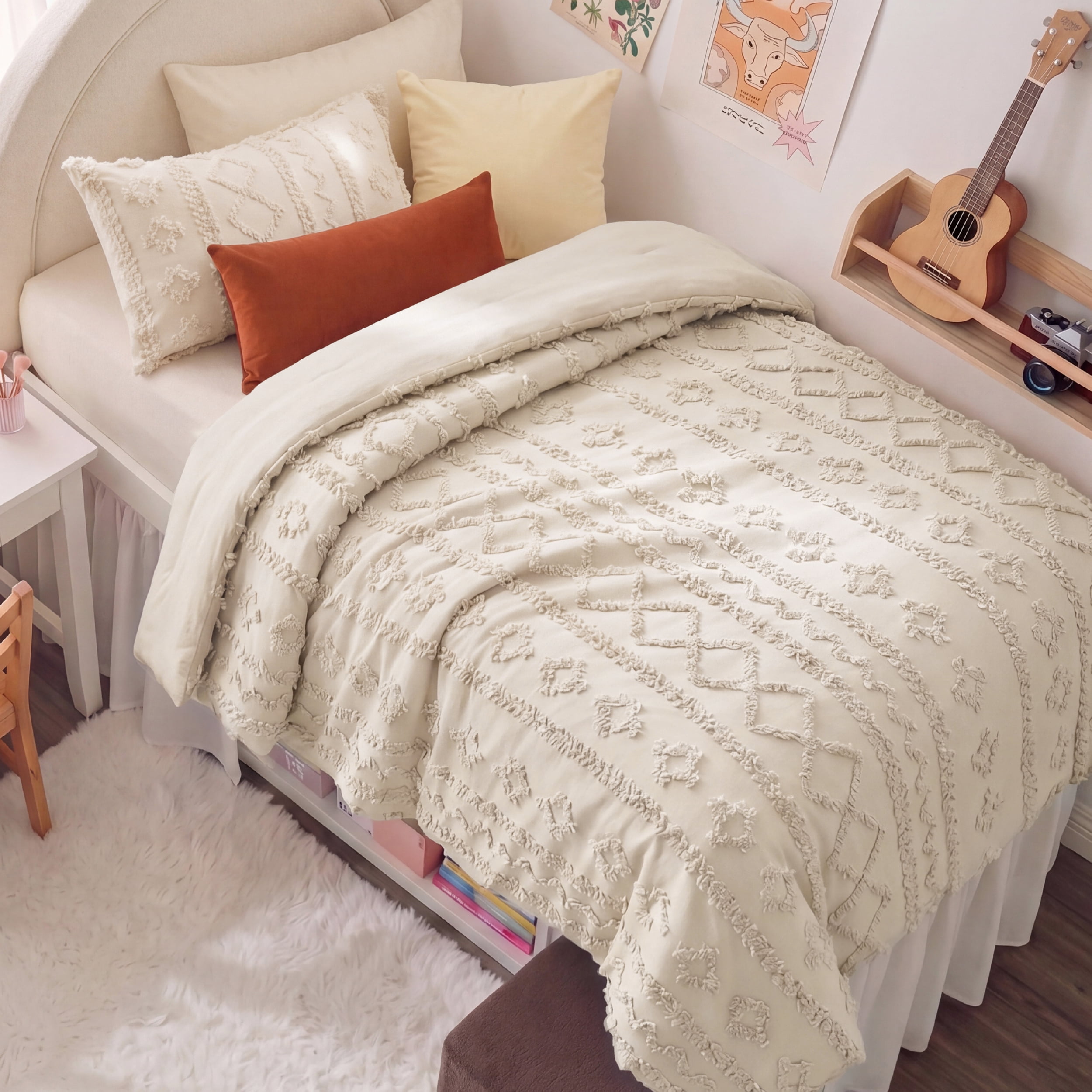 U by Bedsure Tufted Boho Twin XL Comforter Set, 2 Pieces Farmhouse Shabby Chic Embroidery Bedding Set, Soft Jacquard Beige Comforter for All Seasons, Twin, Oat Milk