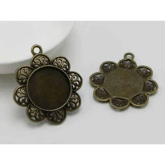U8MO 10 Bronze Tibet Silver Flower Pendant Cameo Cabochon Setting Blank Inner 20mm-Antique Bronze