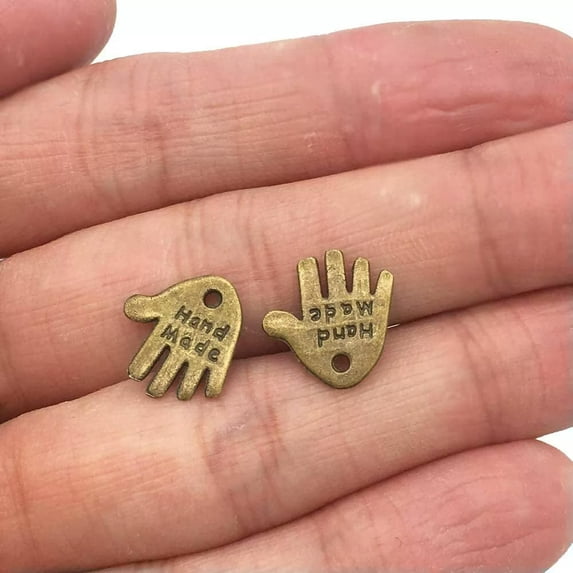 U8MO 10 Handmade Word Charms Hand Pendants Jewelry Tags Antiqued Bronze Set *
