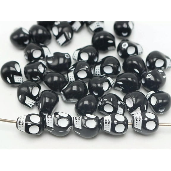 U8MO 100 Black Colour With White Acrylic Halloween Gothic Skull Beads 10mm Steam Punk