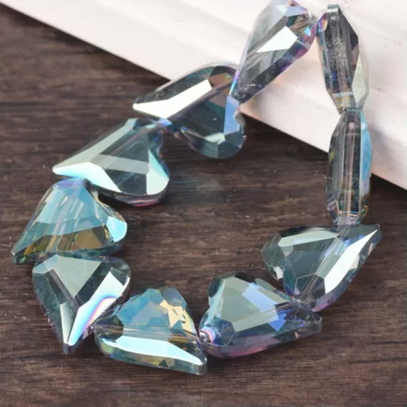 U8MO 10pcs Asymmetric Hole Heart Faceted 12mm 18mm 22mm Crystal Glass Loose Beads-Green Colorized-12x10mm