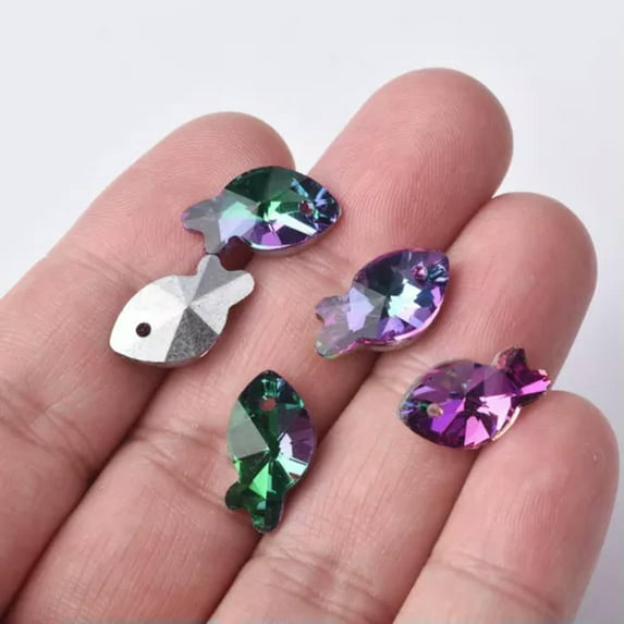 U8MO 10pcs Colorful Faceted Cut Pointed Back Crystal Glass Loose Pendants Beads-Fish Green