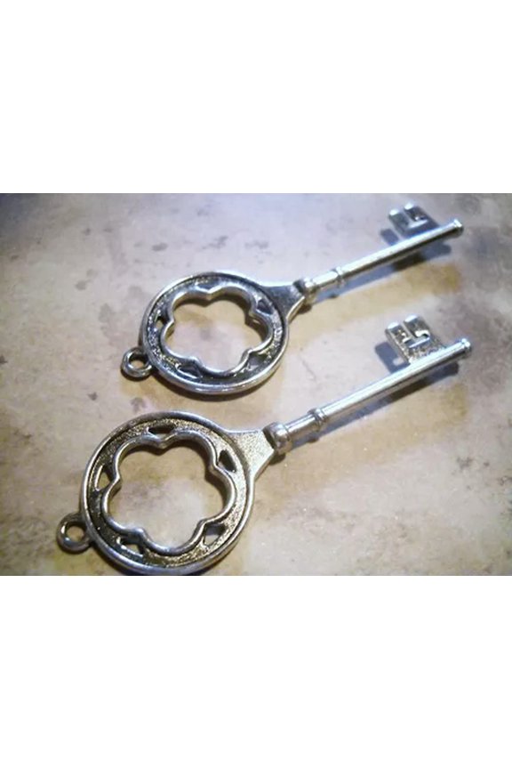 2 Large Skeleton Key Pendants Antiqued Silver Flower Design Vintage Style