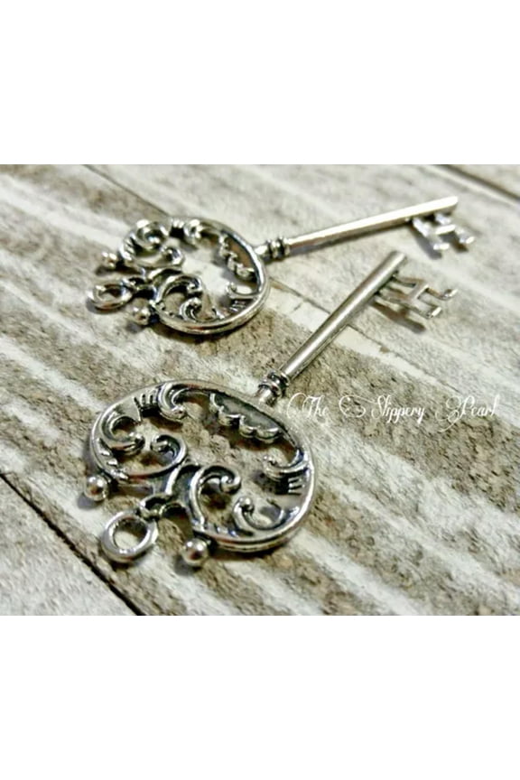 2 Skeleton Keys Silver Key Pendants Steampunk Supplies Big Keys