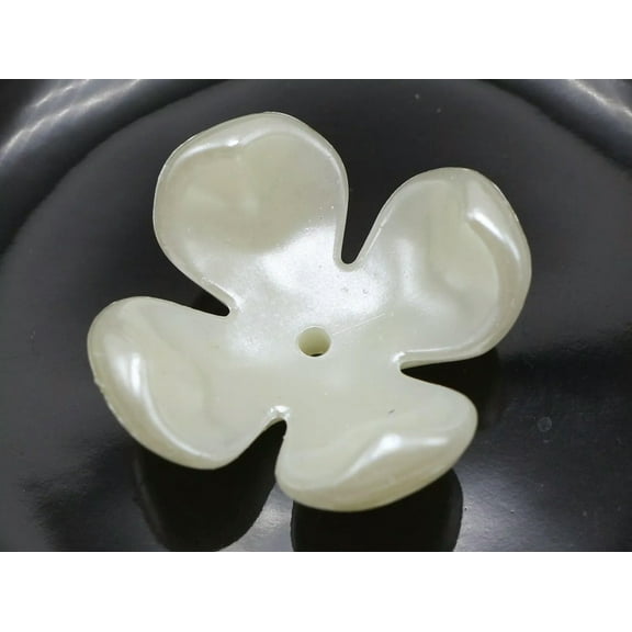 U8MO 25 Ivory Acrylic Large Pearl 4-Petals Flower Beads Cap 24mm Center Hole Sewing