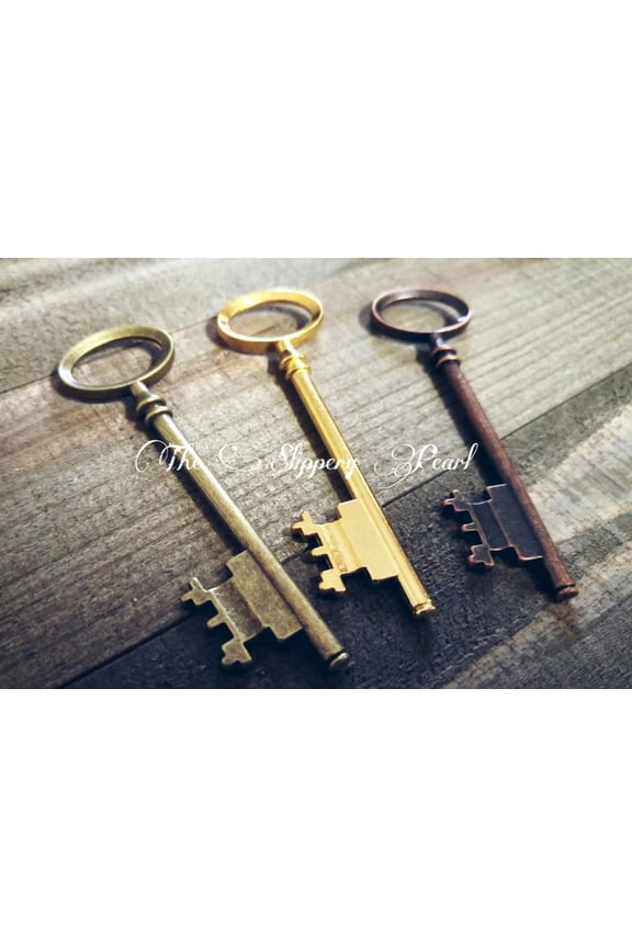 3 Skeleton Key Lot Skeleton Key Pendants Antiqued Copper Bronze Assorted Keys 3"