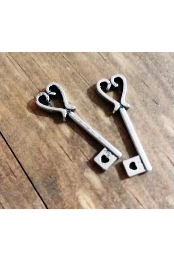 Heart Key Charms Antiqued Silver Skeleton Keys Steampunk Findings Bulk 25/50+-25pcs