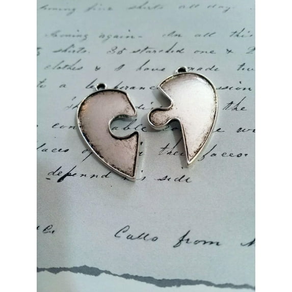 U8MO Heart Puzzle Piece Charms Broken Heart Pendants Antiqued Silver