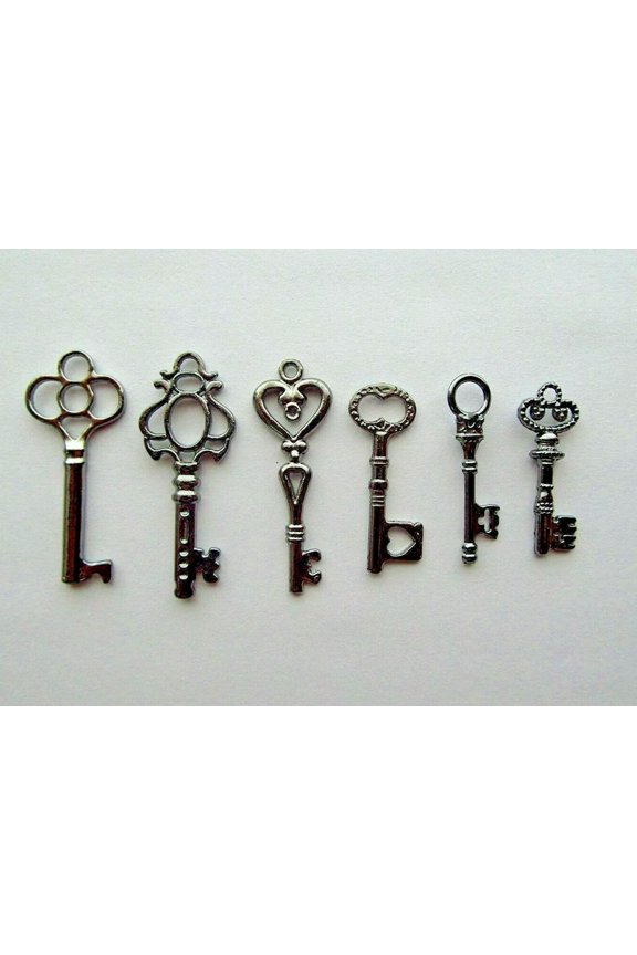 Skeleton Key Pendants Black Gunmetal Assorted Steampunk Charms Wedding Keys 8pcs