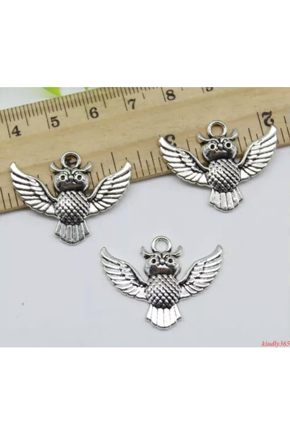 Wholesale retro style Lovely owl alloy charm pendants DIY material 30x23mm-ancient silver-30pcs