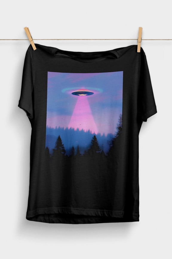 UFO T-Shirt, Vaporwave Synthwave Cyberpunk, 80s 90s Aesthetic, Grunge Fashion, Alien Shirt, Flying Saucer Tee, Retro Graphic Tee, Futuristic Apparel, Sci-Fi Clothing