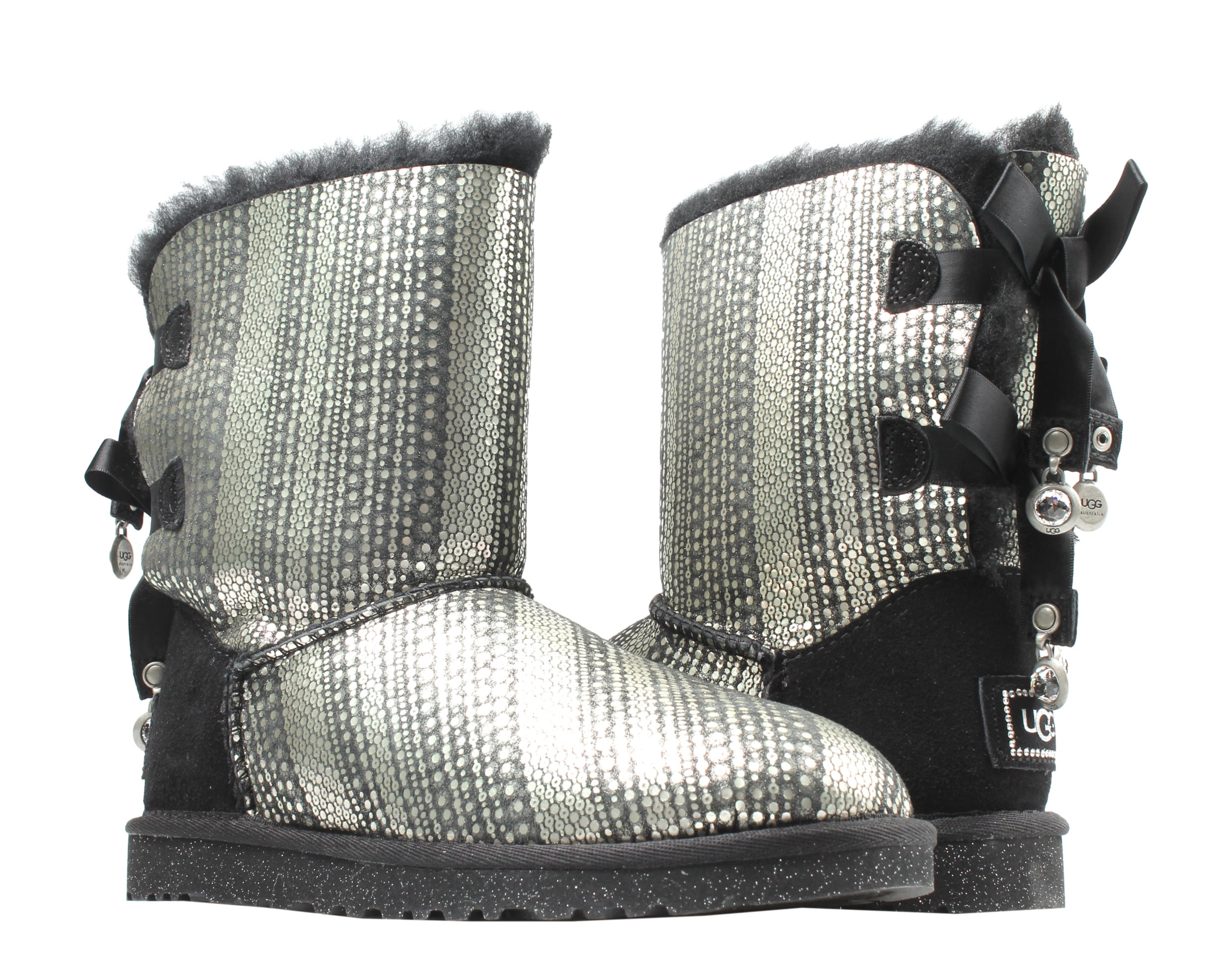 Bling uggs top with bows