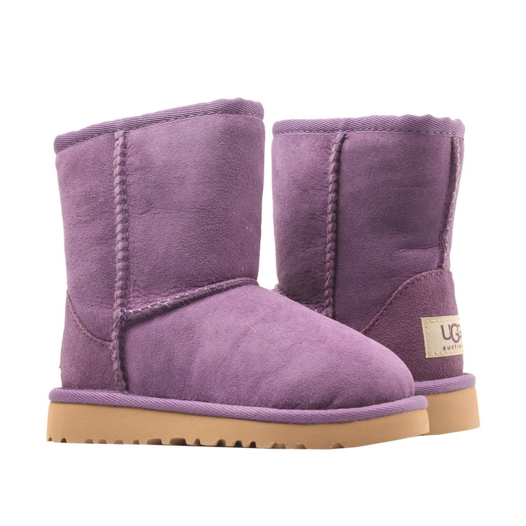 Toddler size clearance 9 ugg boots