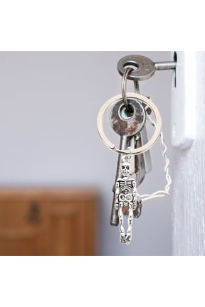 2Pcs Keychain Alloy Skull Shape Theme Decoration for All Ages