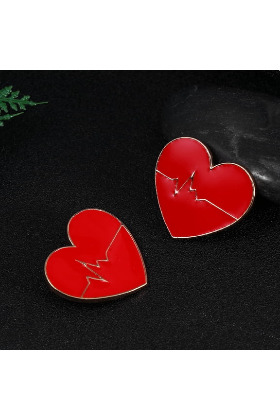 2Pcs Fashion Brooch Red Alloy Heart Pin for Bags Suits Coats Party Decoration