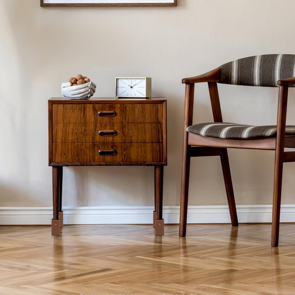 ULTNICE Adjustable Bed Risers Brown 4Pcs 5.31X2.63X1.97In