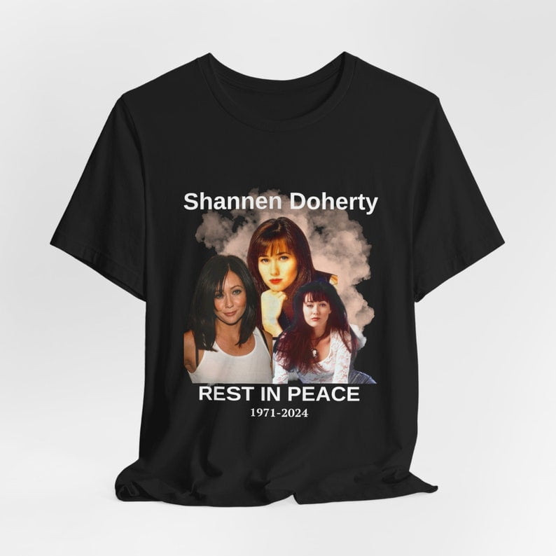 UNISEX TSHIRT Shannen Doherty tshirt rip Shannen Doherty tshirt 1971