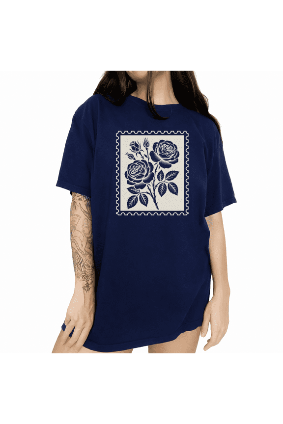 Women's Comfortable Greige Rose Graphic Tee - Soft Floral Line Art Short Sleeve Top