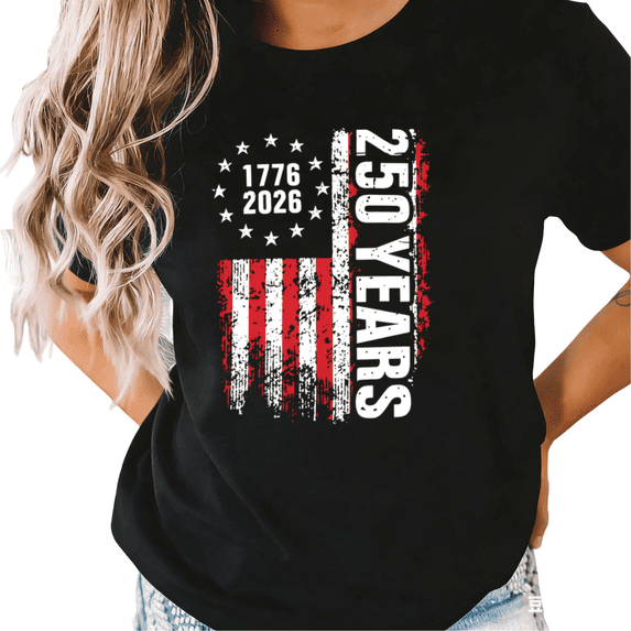 UNISHE Women's USA 250 Years 1776-2026 Distressed Flag Graphic Short Sleeve T-Shirt Black S-5XL Fashion Oversized Top