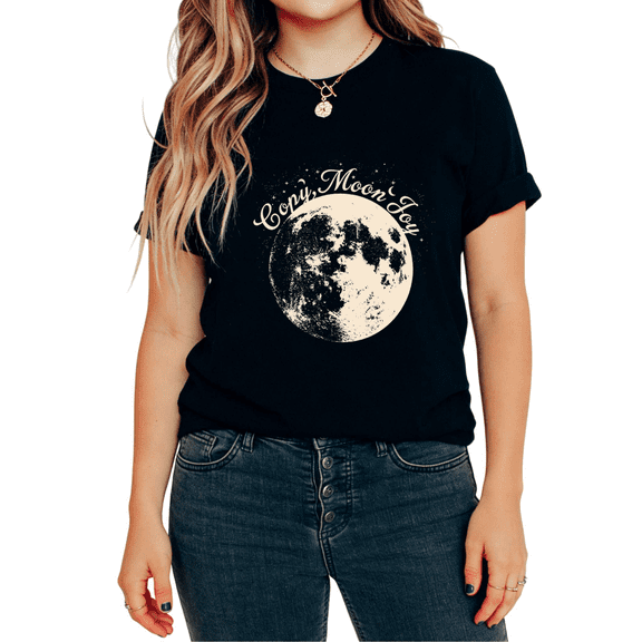 UNISHE Women's Vintage Distressed Full Moon Tiny Star Celestial Boho Graphic Short Sleeve T-Shirt Timeless Versatile Tees