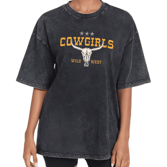 UNISHE Women's Western Bull Skull Graphic Tee Short Sleeve Crewneck Distressed Oversized Casual Bohemian Rodeo Vintage Washed Top