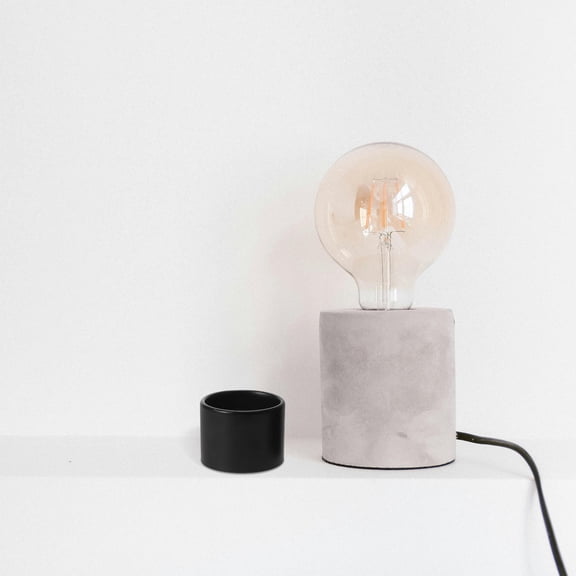 Soimiss 2Pcs Black Metal Lamp Shade Rings for Light Socket Medium Base Ceramic E26 E27