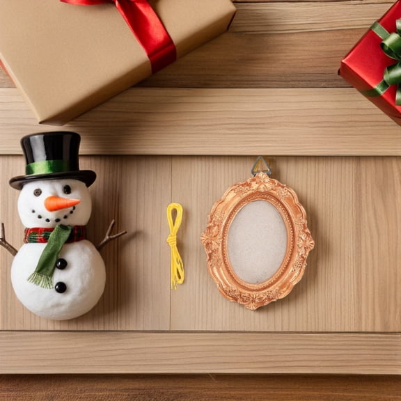 UPOUART Golden Resin Hanging Picture Frame Wall Decor for Holiday Party, 1 Pack, Elegant Home Decoration