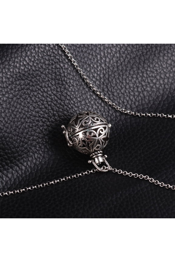 Plated Aromatherapy Necklace Diffuser Locket Pendant Retro Design Eco Friendly Lead Free