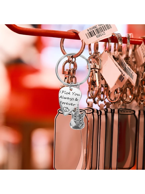 Metal Guitar Pick Keychain Stylish Pendant for Keys, Backpacks, Bags - Durable Hanging Accessory Ornament