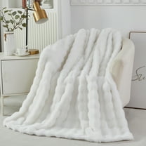 URBONUR White Faux Rabbit Fur Throw Blanket for Couch Chair, Fluffy Bubble Throw Blanket, Cute Fuzzy Blankets 40×63 Inches