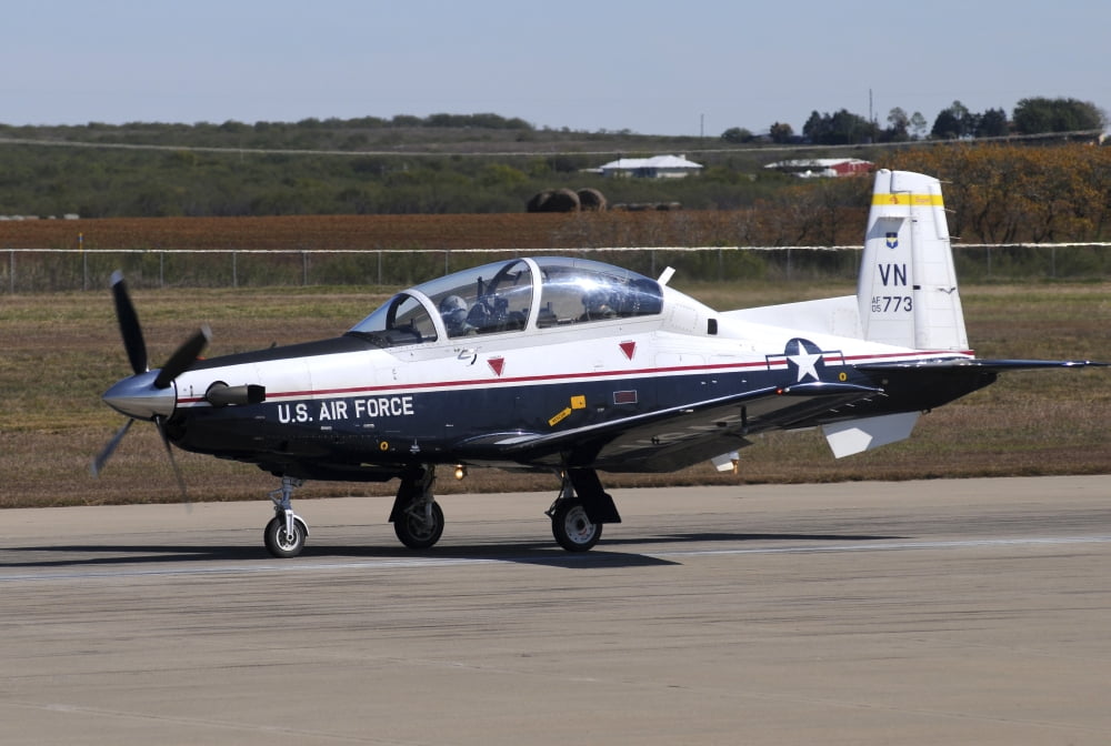 US Air Force T-6A Texan II at Sheppard Air Force Base Texas Canvas Art - Riccardo NiccoliStocktrek Images (17 x 12)