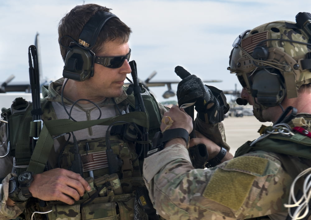 US Air Force combat controllers prepare their gear Canvas Art - Stocktrek Images (33 x 24)