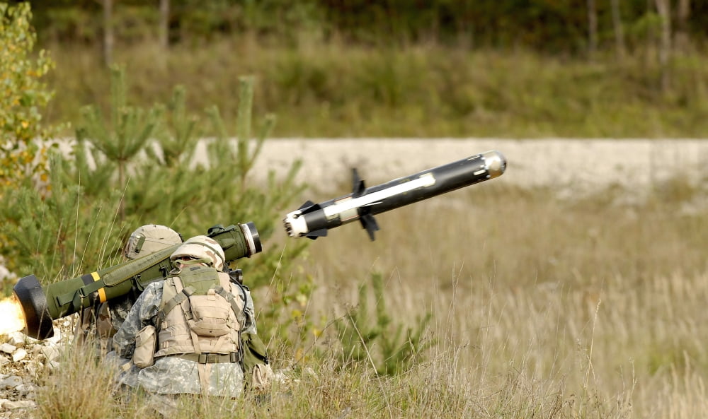 US Army soldiers firing an FGM-148 Javelin anti-tank guided missile Canvas Art - Stocktrek Images (36 x 22)